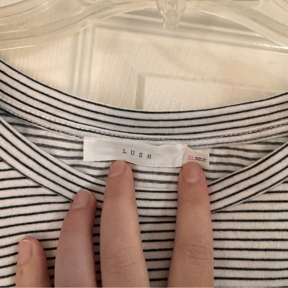 LUSH Tamara Cropped Knot Front Knit Tee, black & white striped, NWT size XL - Picture 3 of 13